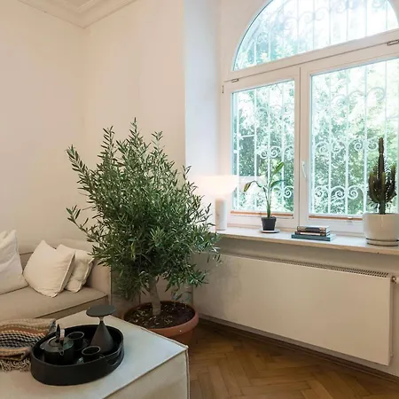 Apartment Maximilianeum Munich